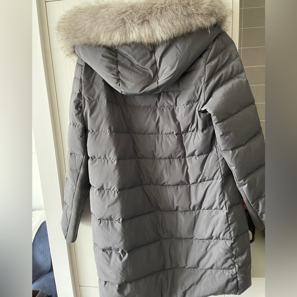 DKNY Winter Coat - Faux Fur - Picture 2 of 5